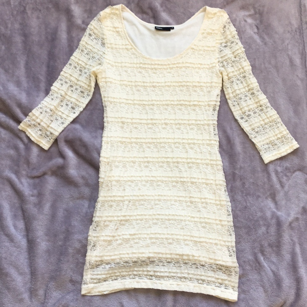 $5💕 ZOUL Gorgeous Laced Body Con Dress
